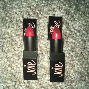 Red matte metallic lip colour